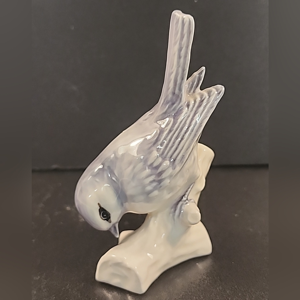 Vtg 1970s GOEBEL WEST GERMANY Great Titmouse Bird Figurine 38015 Kohlmeise Stump